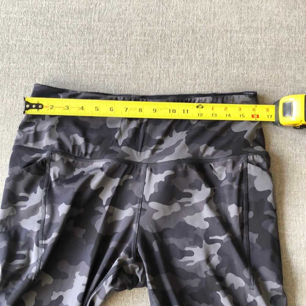 NWOT Camo Leggings